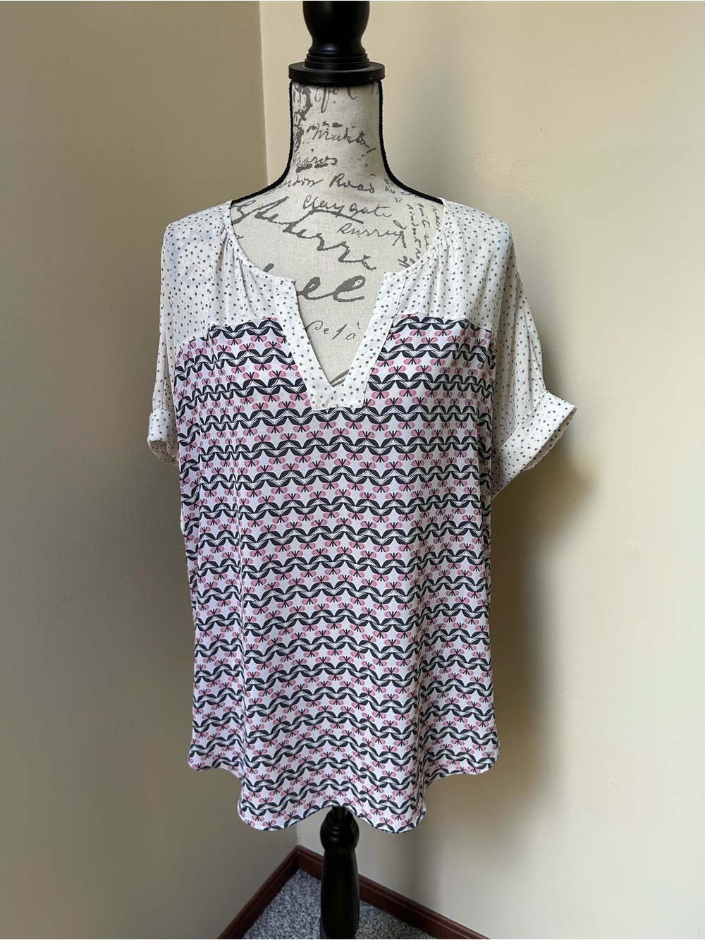 NYDJ Mixed-Print V-Neck Blouse in White, Pink & Black